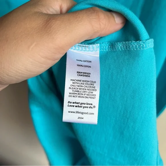 Life is Good Blue Jeep Beach Sun Graphic Tee T-shirt NWT - Picture 5 of 6